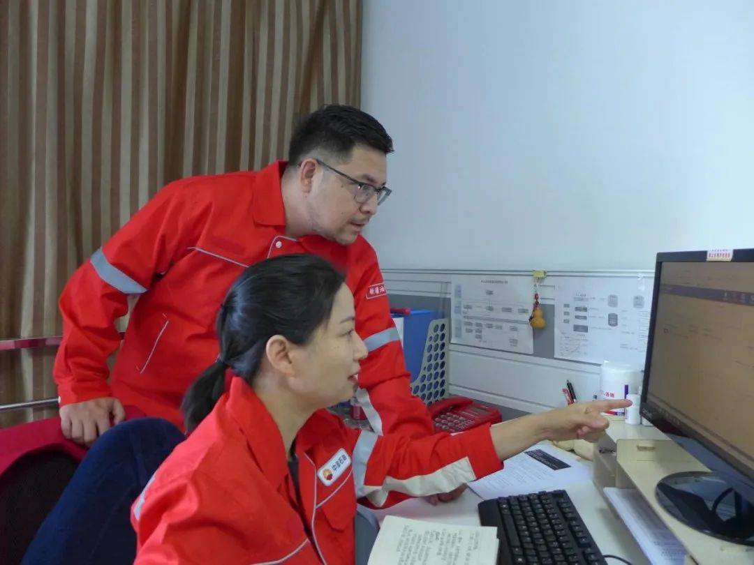 “奖”故事 荣誉的背后(图4) “奖”故事 荣誉的背后(图4)