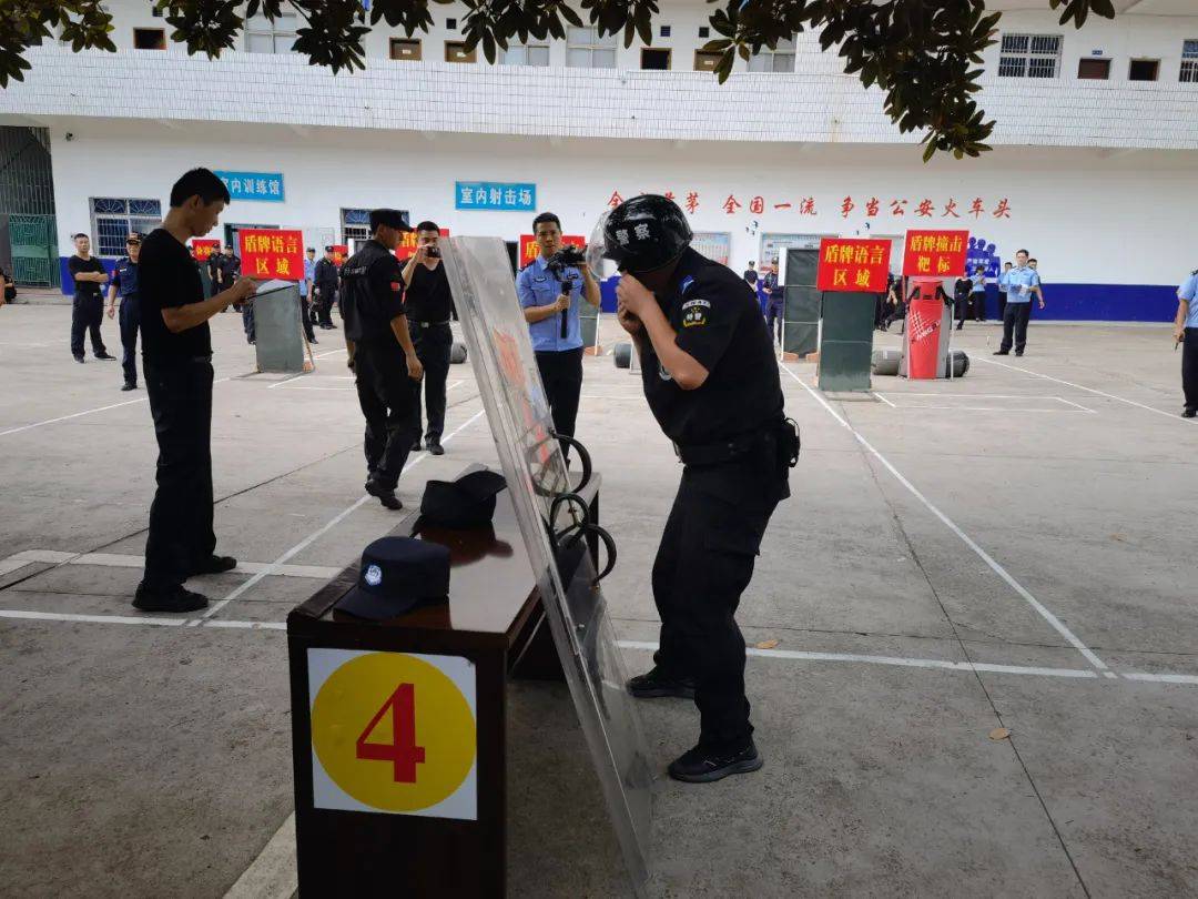 「作风建设年」比武强技能 赛场砺精英,2023年全市辅警技能竞赛中芦淞公安辅警队伍斩获5项荣誉!(图18) 「作风建设年」比武强技能 赛场砺精英,2023年全市辅警技能竞赛中芦淞公安辅警队伍斩获5项荣誉!(图18)