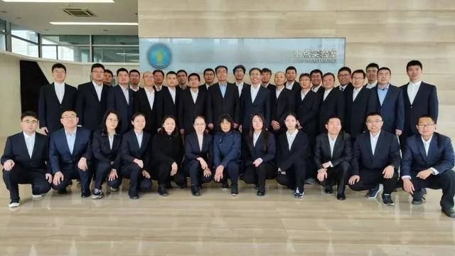 点赞!我院1名个人、1个集体荣获第十一届“陕西好青年”称号(图3) 点赞!我院1名个人、1个集体荣获第十一届“陕西好青年”称号(图3)