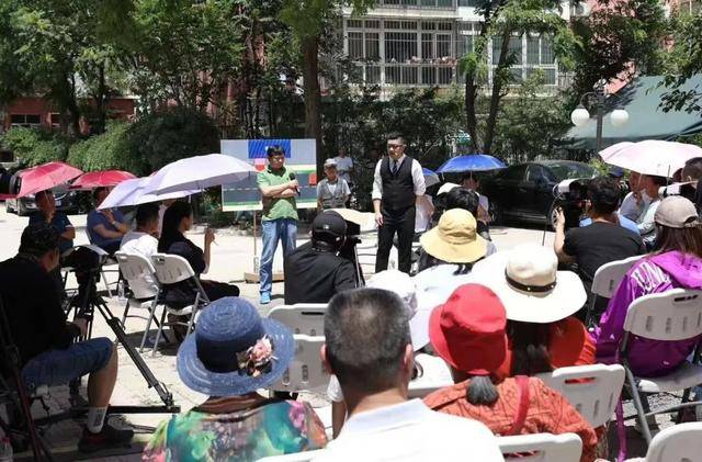 《向前一步》荣获“全国三八红旗集体”荣誉称号！(图2)