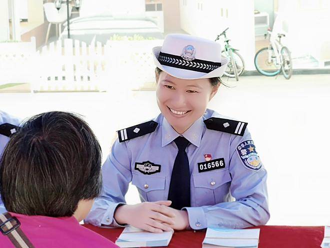 加入警队18年，“全国公安机关爱民模范”称号是她最好“成人礼”(图1)