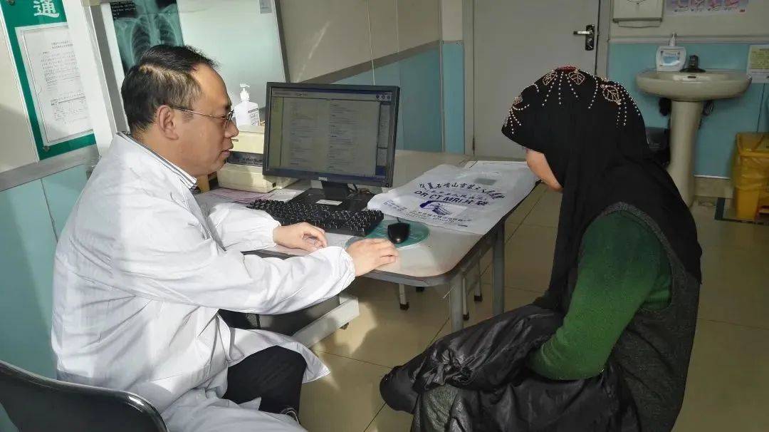 杨浦这位医师获评第四届“上海市区域名医”称号(图3)