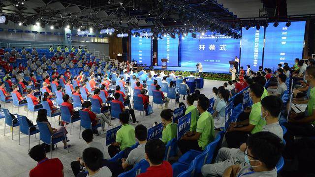 全国职业院校技能大赛飞机发动机拆装调试与维修赛项开赛(图2)
