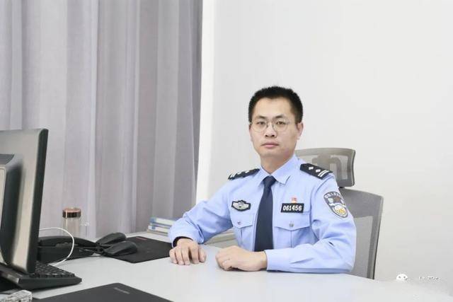 「人民满意的公务员」喜报！龙江公安一名民警被授予全国“人民满意的公务员”称号(图1)