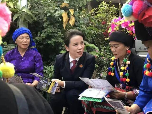 “我的目标不远大，把小事做好” 这名法官荣获全国“人民满意的公务员”称号(图2)
