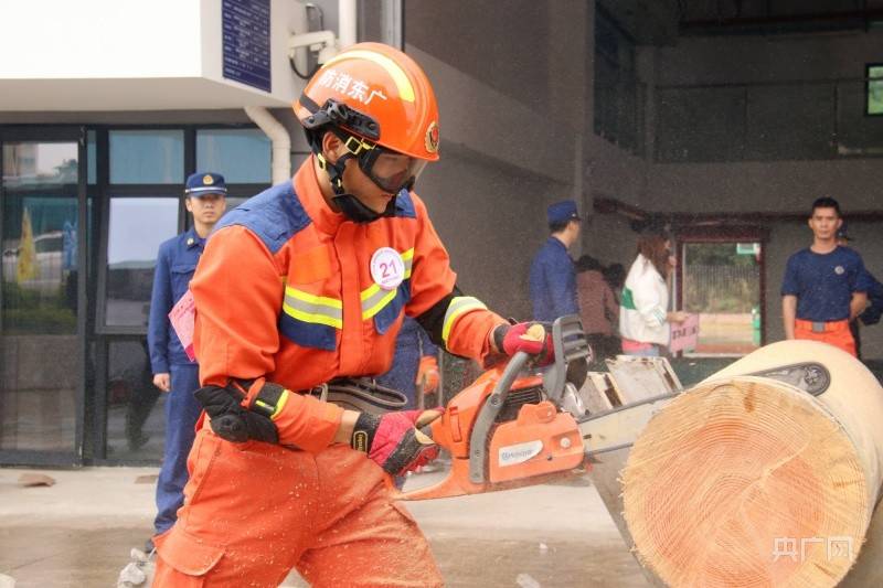 首届深圳技能大赛龙岗区职业技能竞赛举行 看消防员比拼灭火救援技能(图3)