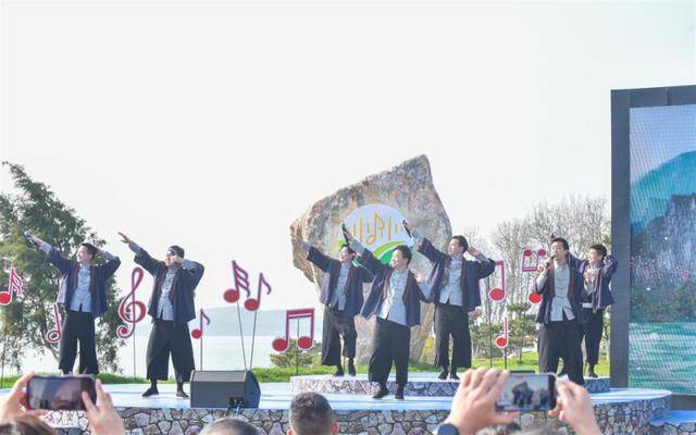 首届湖北乡村音乐潮“潮人大赛”总决赛成功举办，央视星光大道冠军斩获金奖(图3)