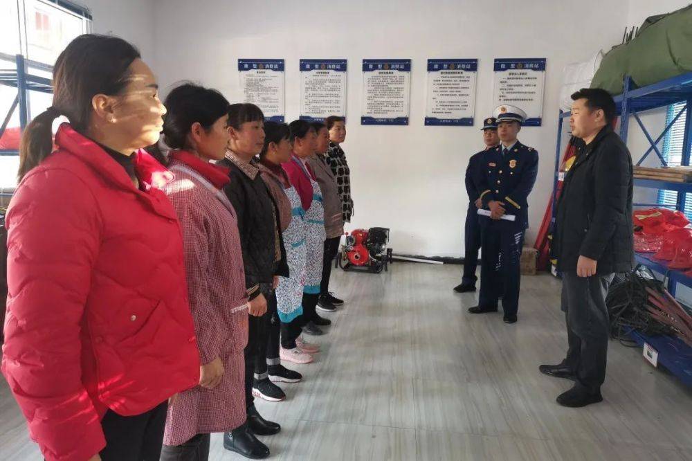 喜报｜“她们”荣获三八红旗手、三八红旗集体称号(图10)