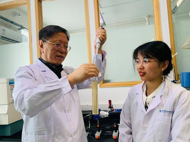 择一事终一生！专注从事赤潮治理研究，中科院海洋所研究员俞志明获2023年“山东省先进工作者”称号(图3)