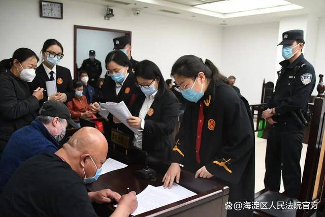喜报！海淀法院夏文慧荣获首届“感动海淀 巾帼榜样”荣誉称号(图3)