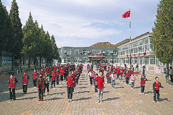扎根老区育新苗！北京青年女教师获“全国优秀共青团员”称号(图4)