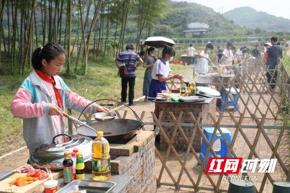 临武：首届中小学生劳动技能大赛共享劳动“盛宴”(图5)