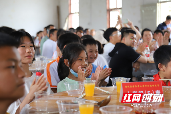 临武：首届中小学生劳动技能大赛共享劳动“盛宴”(图8)