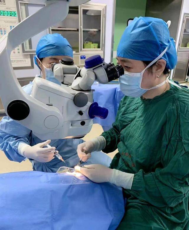 济南市第二人民医院白内障科主任王晶获得市卫健系统“最美女职工”荣誉称号(图3)