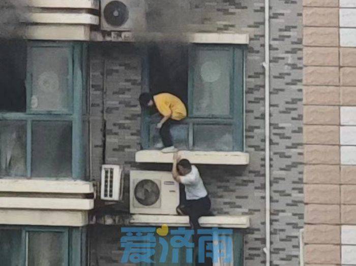 天桥区授予许亮及多位救人热心市民 “天桥好人”荣誉称号(图2)