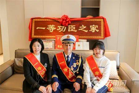 火线就是他的冲锋线！云南的他，荣获2023年“最美应急管理工作者”称号(图3)