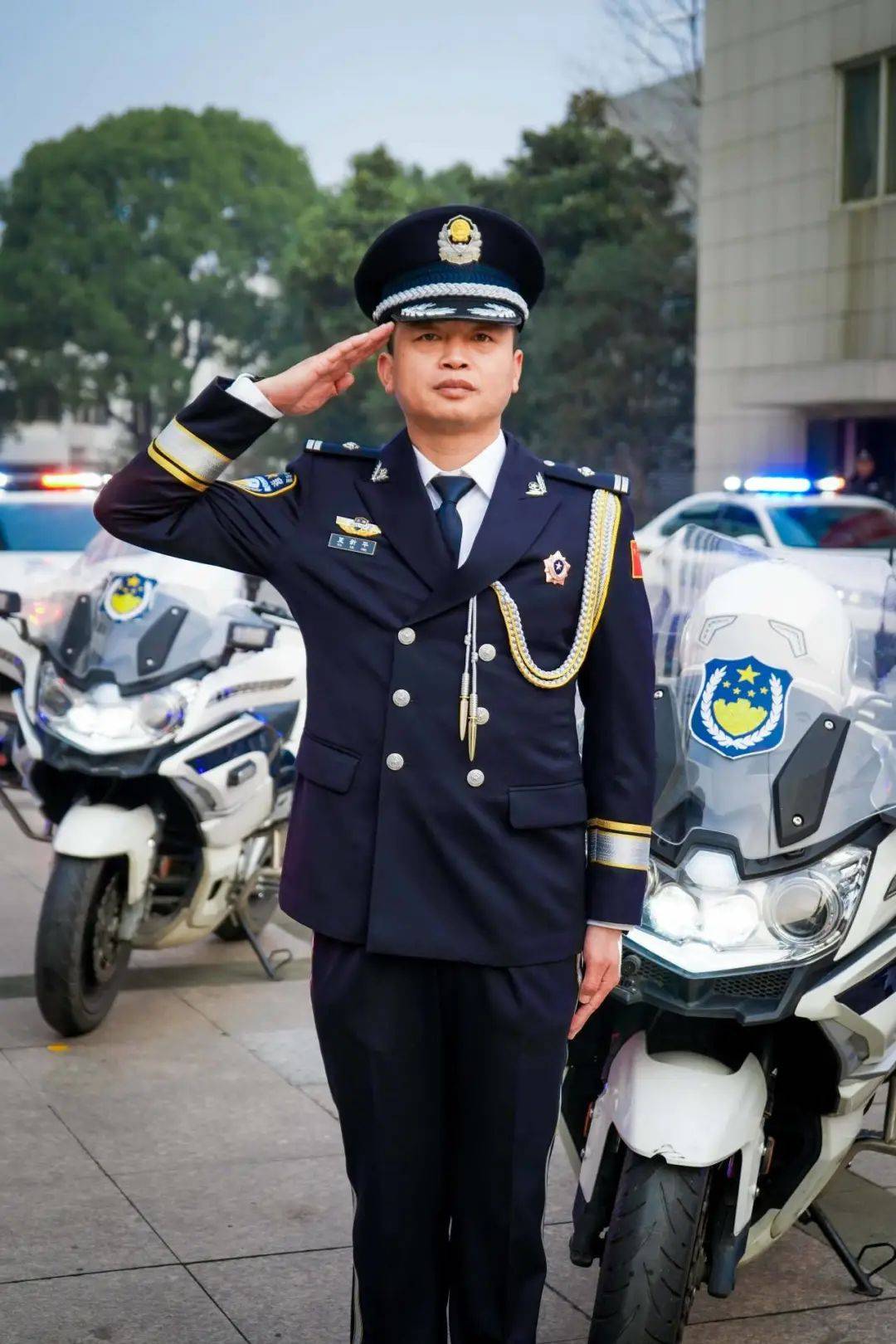 夏新平同志荣获“2023年度上海市最美退役军人”称号(图2)
