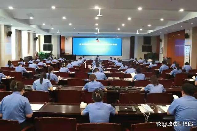 喜报！阿荣旗检察院赵健荣获内蒙古自治区“优秀书记员”称号(图1)