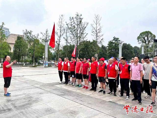 献血达人李淑进：“双终身荣誉奖”是这样炼成的(图2)