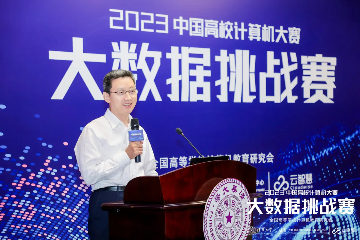 第五届“东莞银行杯”东莞市中小学生书法大赛现场决赛顺利举办 百名选手现场比拼 展现最酷国潮风(图6)