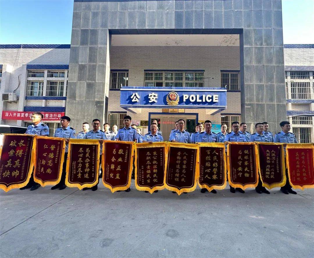 常怀“同理心” | 一份荣誉十分责任，看锦旗背后的故事(图1)