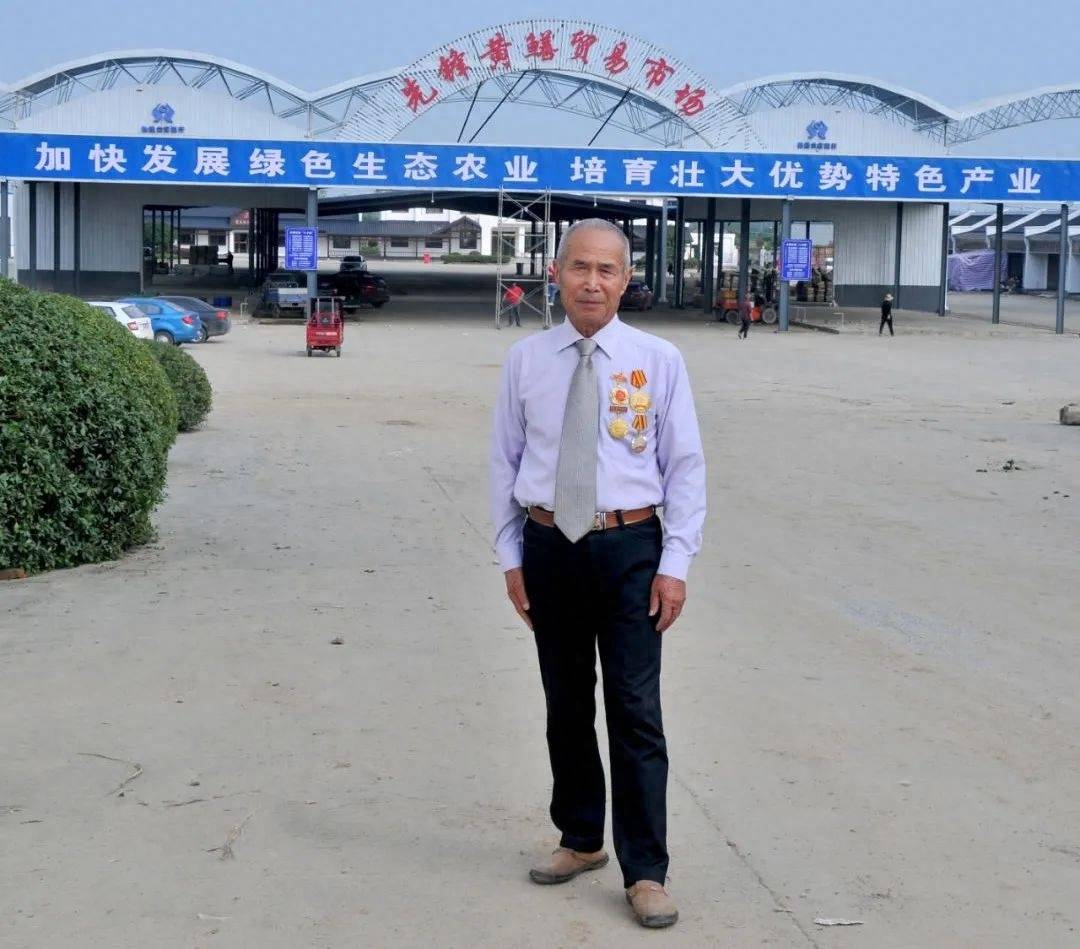 喜报！“仙桃裁缝”邓志刚、“仙桃鳝农” 陈江启荣获全国称号(图2)
