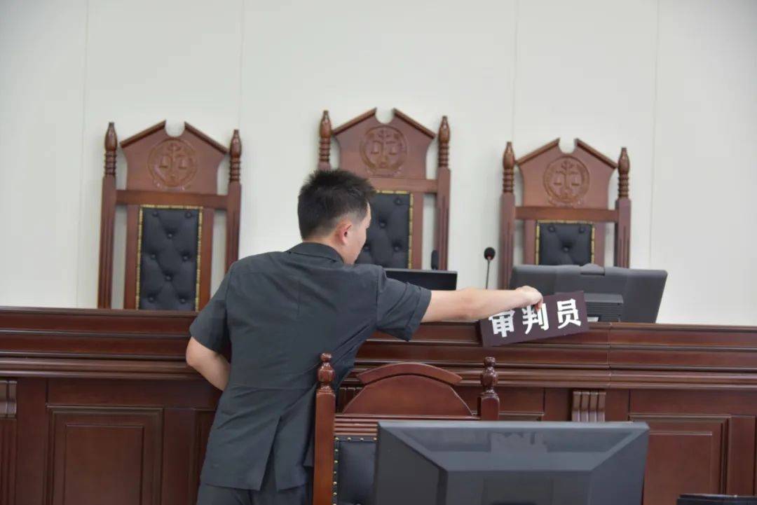 【寻法优秀书记员风采】丁成杰： 勤恳工作 学无止境 珍惜荣誉(图7)