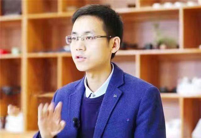引才汇智 人才强市！铜仁市向5名获省政府特殊津贴专家人才颁发荣誉证书(图8)