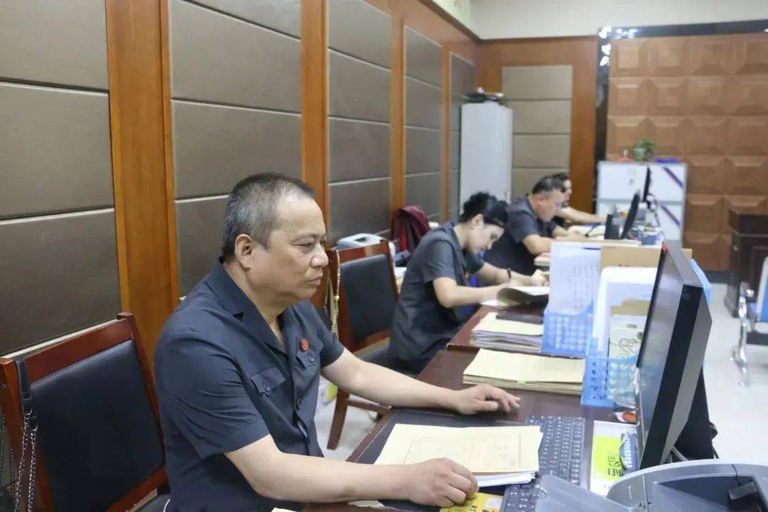 蒋祝新的8项荣誉称号！这份喜报来自新疆！(图2)