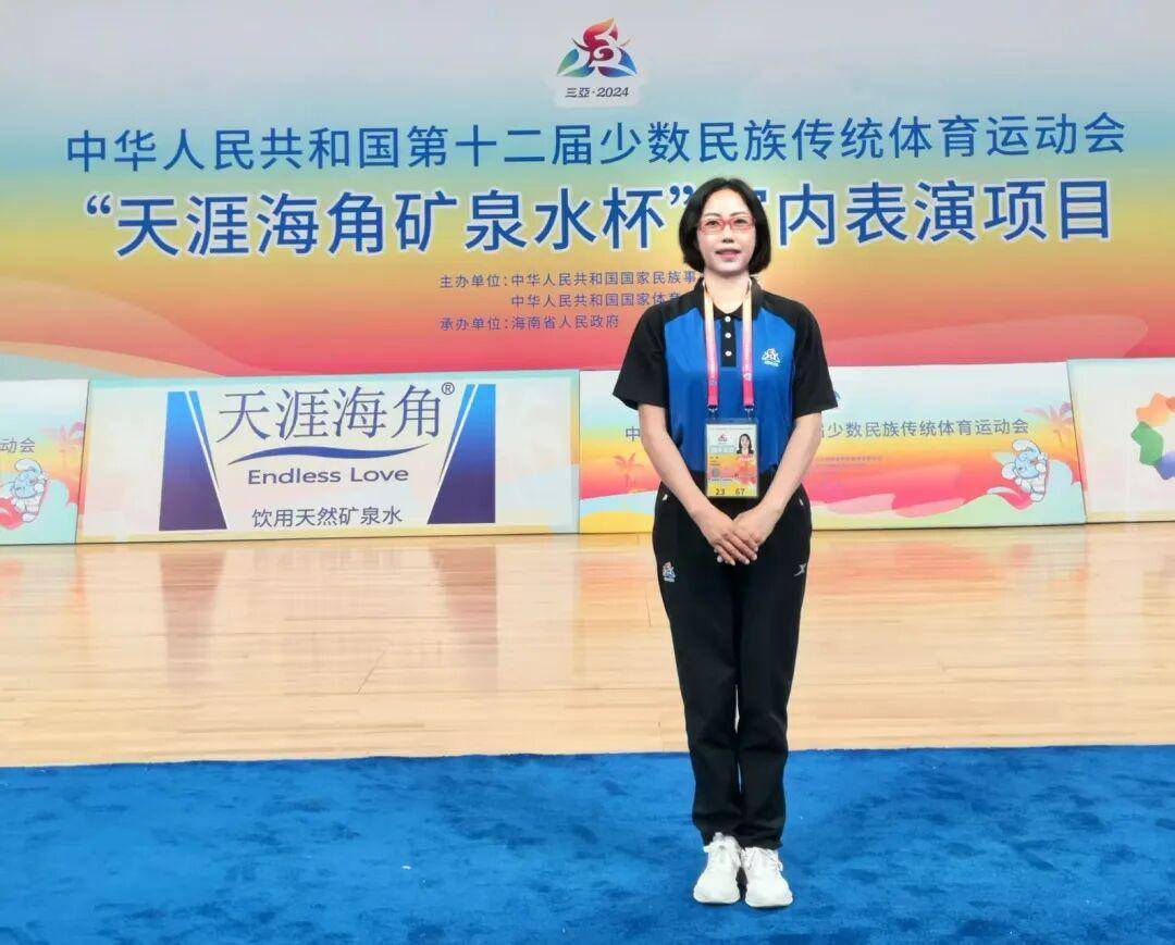 杏坛筑梦，师者如光！贵州民族大学授予五位老师“师德标兵”称号(图6)