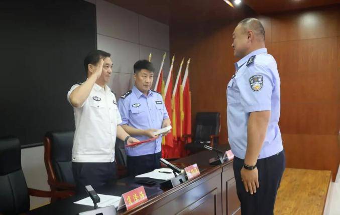 荣誉催奋进 送奖暖警心(图3)