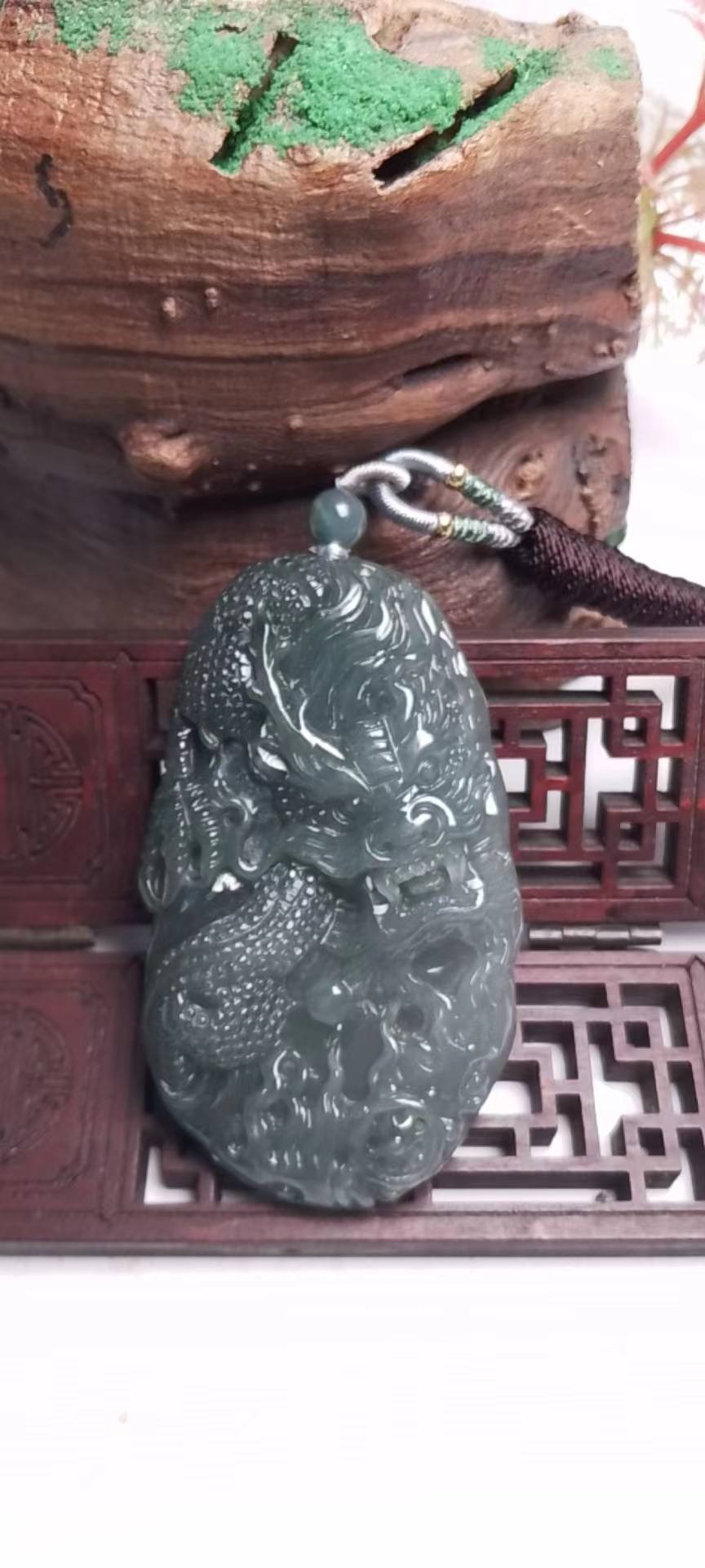 龙行天下
