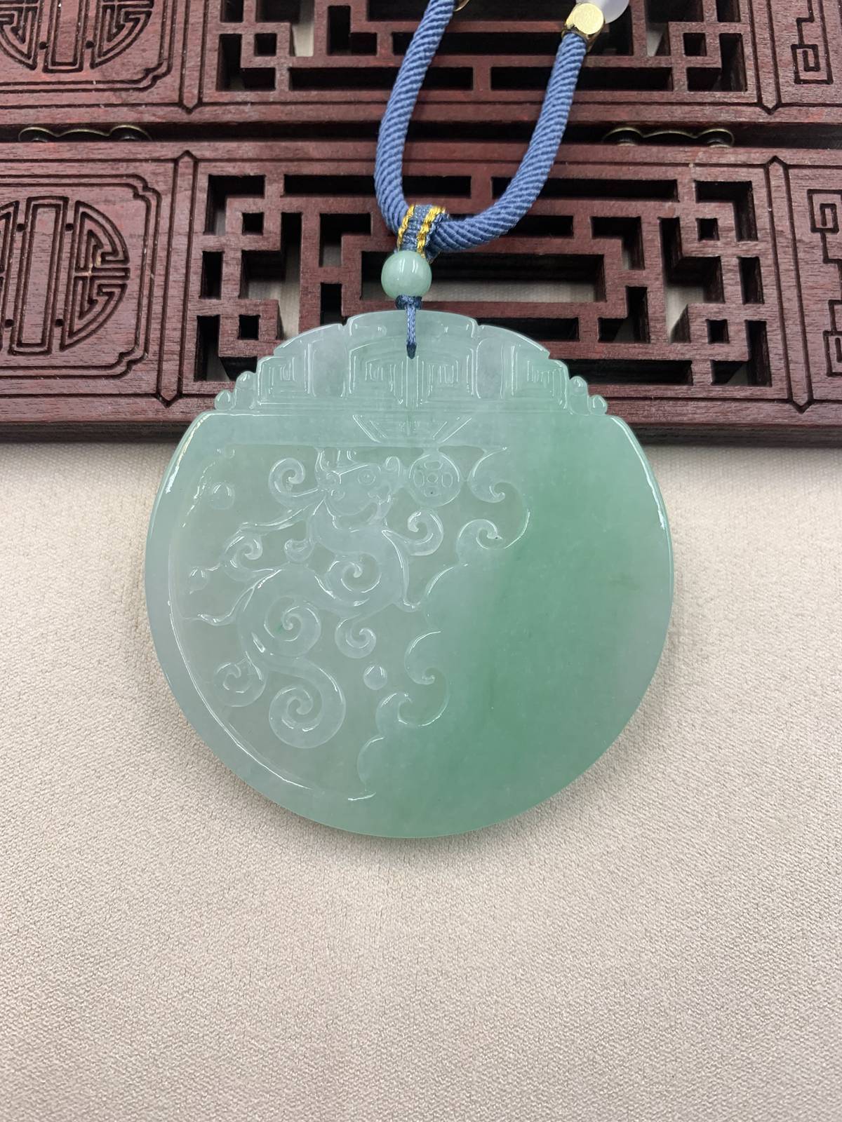 龙行天下