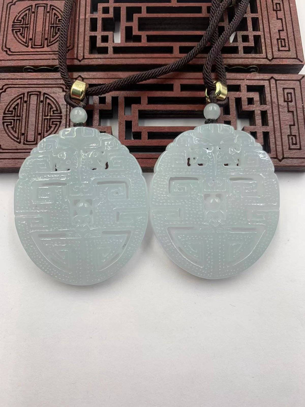 龙凤呈祥600733