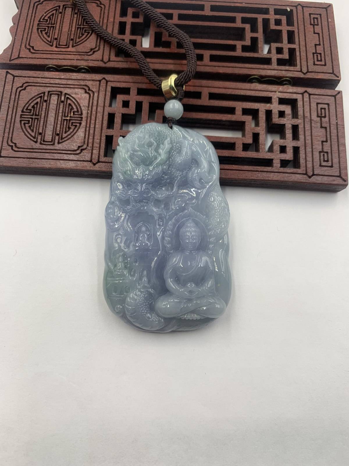 神龙护主