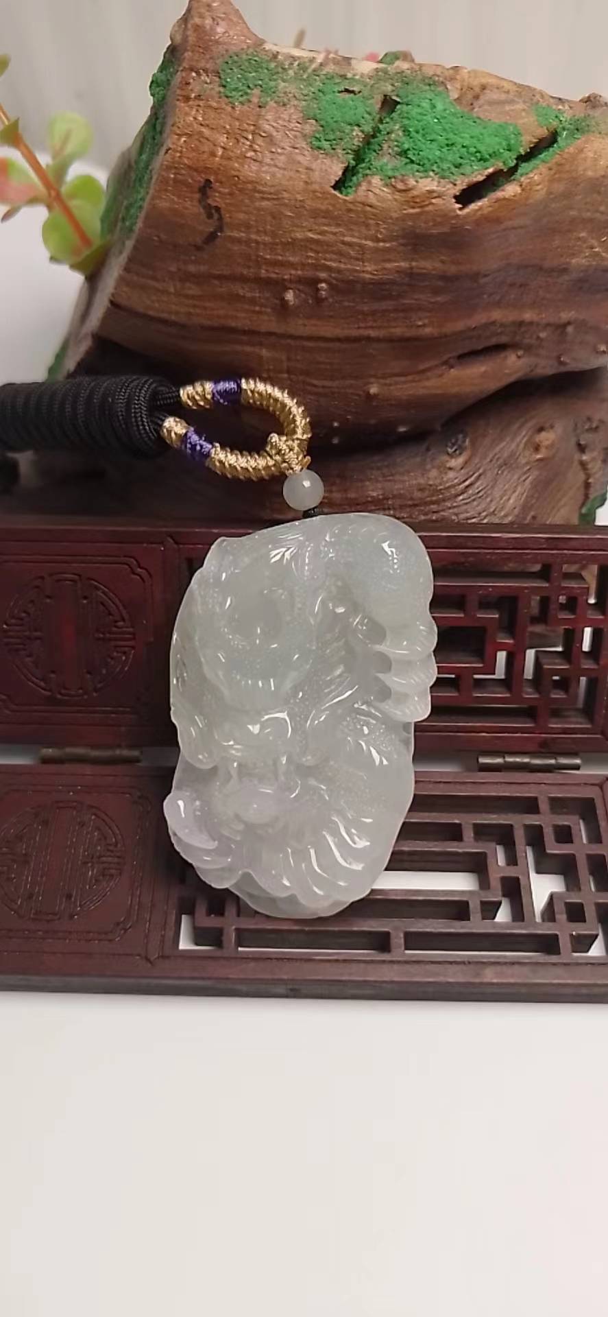 龙行天下
