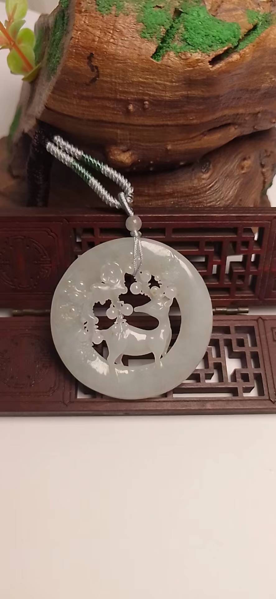 鹿梅同春