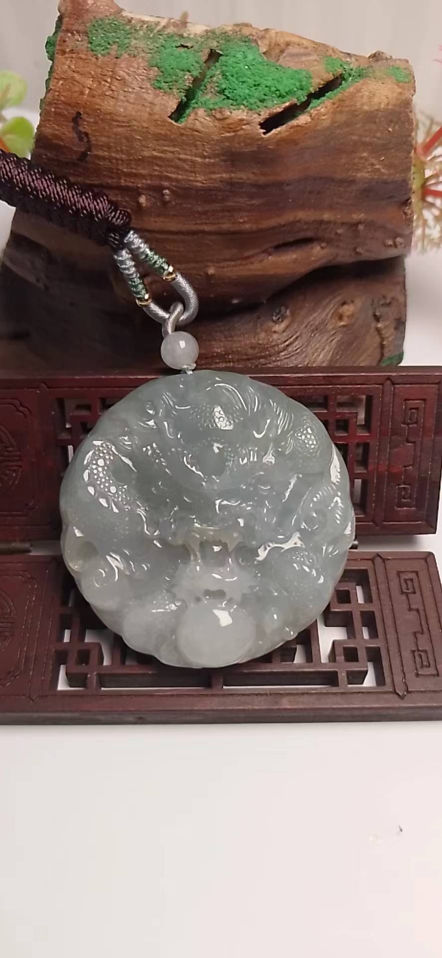 龙行天下
