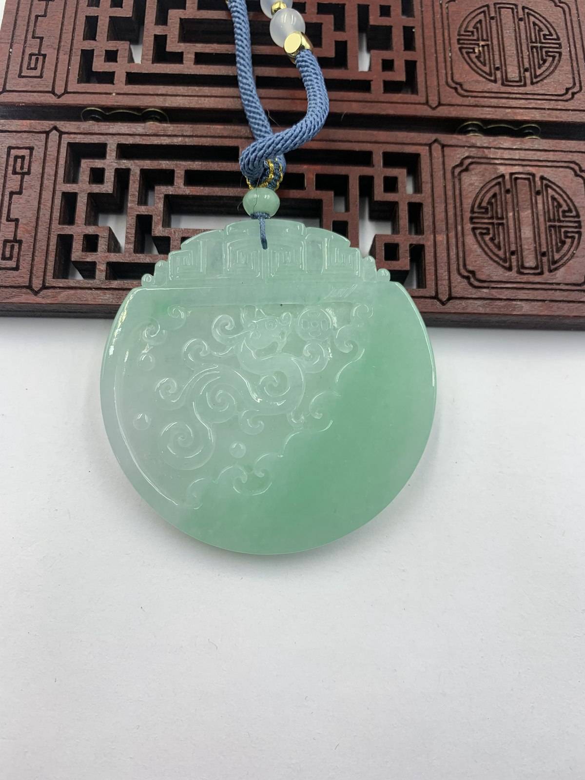 龙行天下