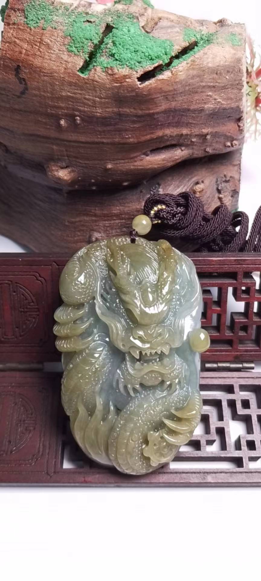 龙行天下