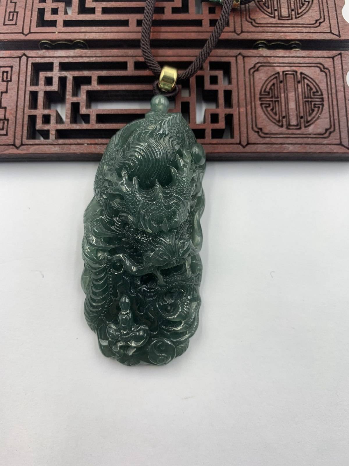 神龙护主