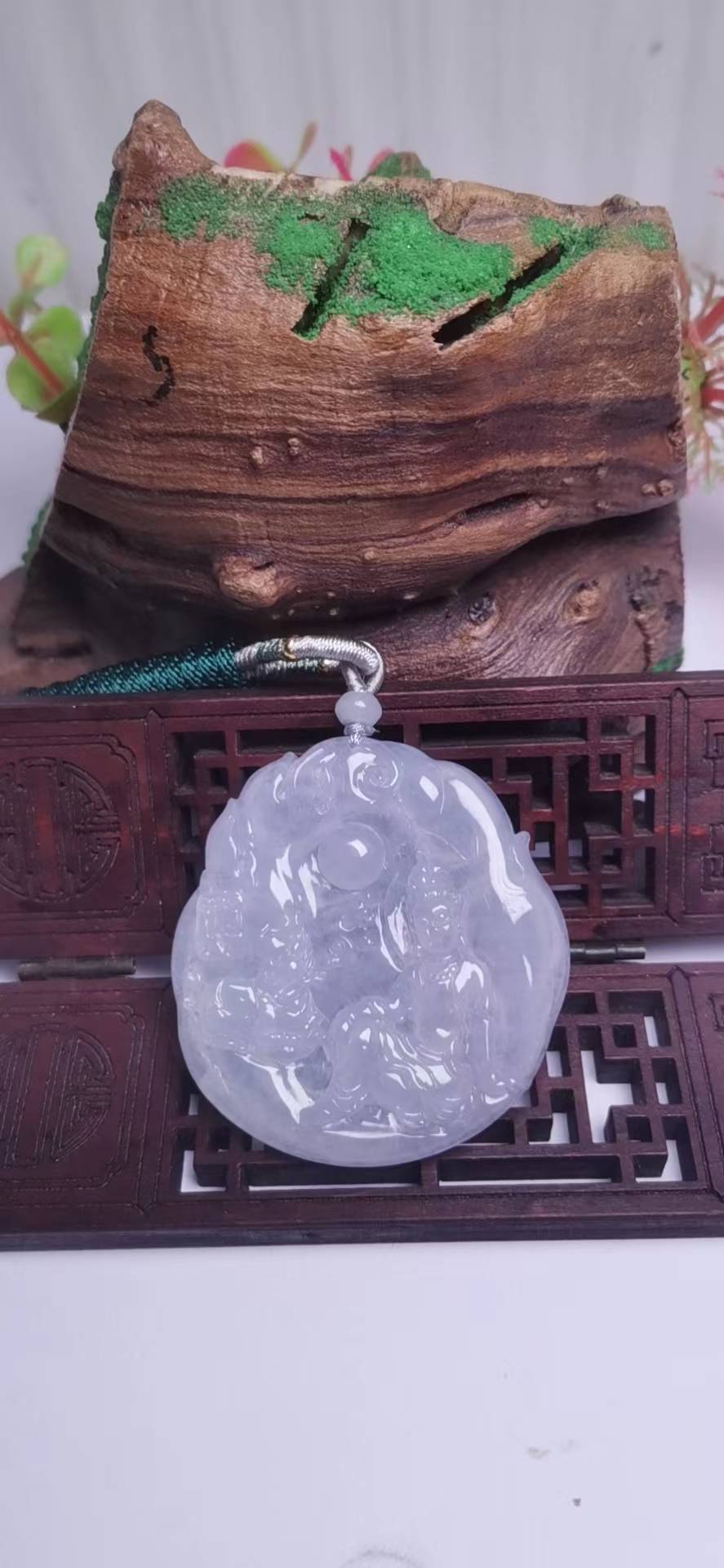 神龙护主