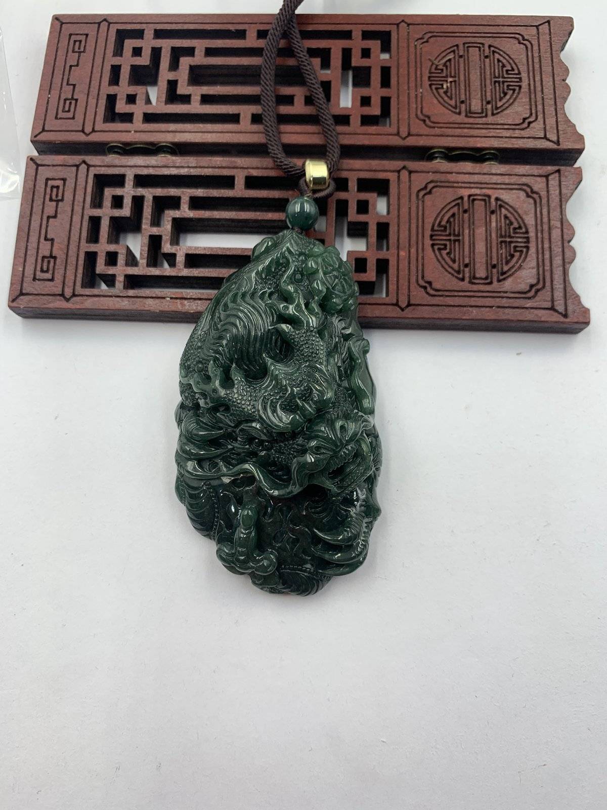 神龙护主