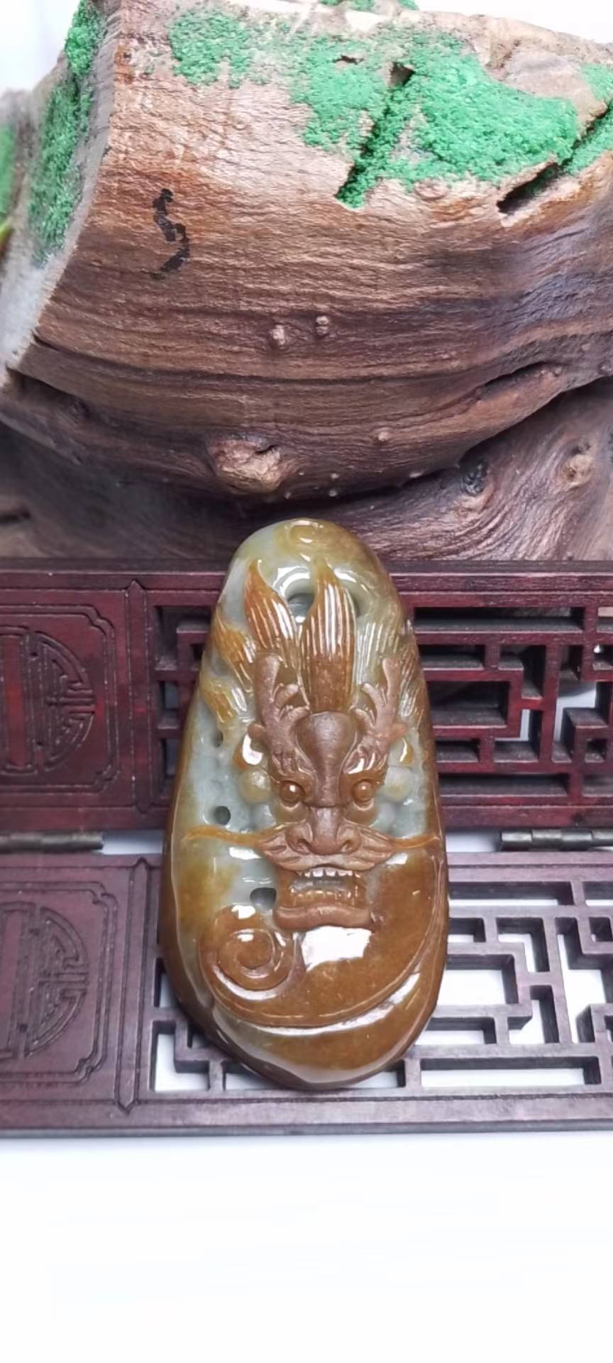龙行天下