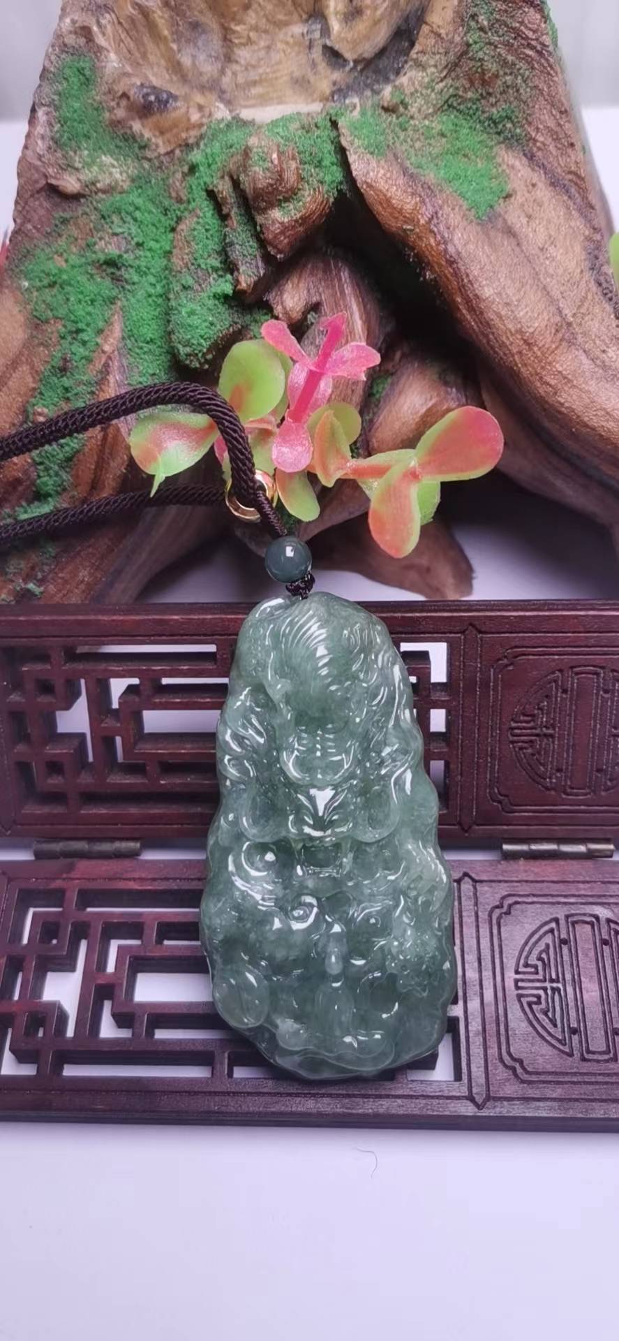 神龙护主