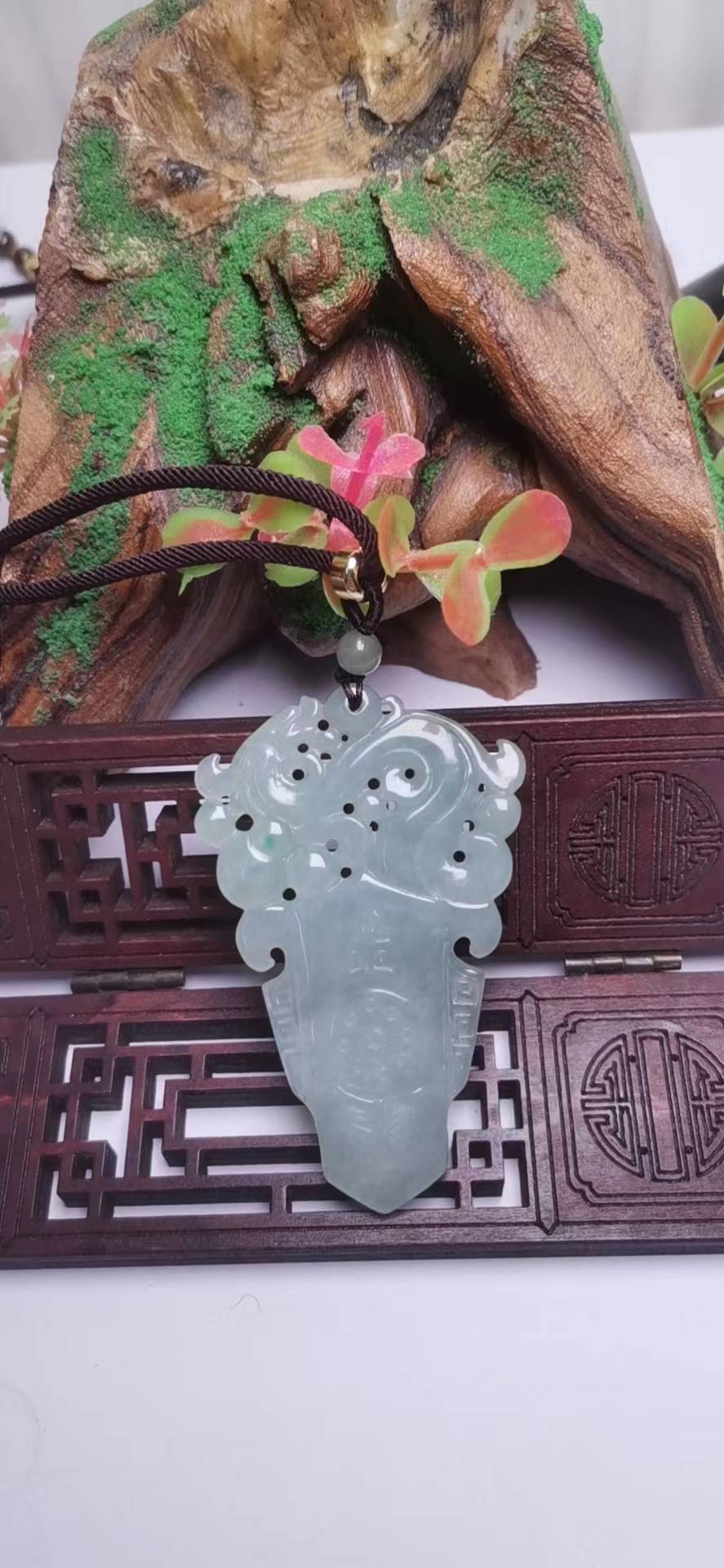龙行天下