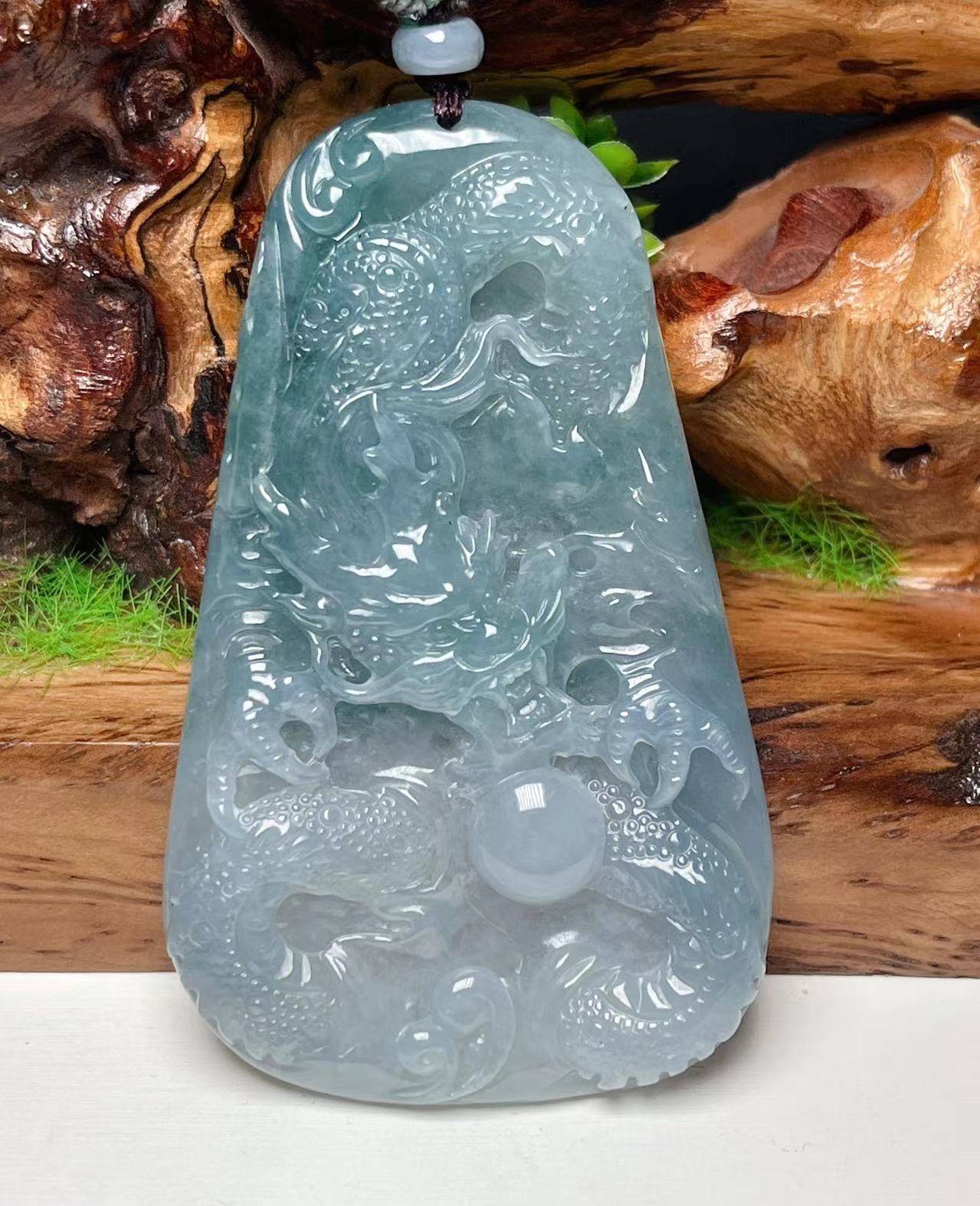 龙腾四海