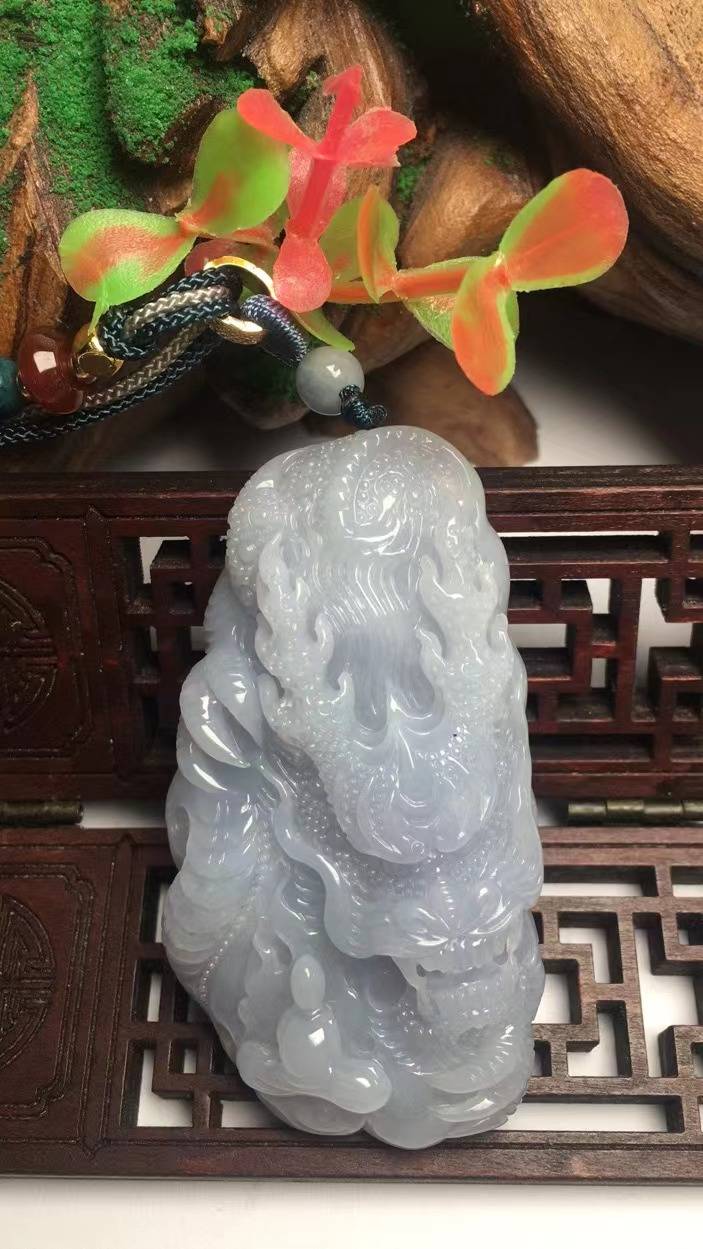 神龙护主