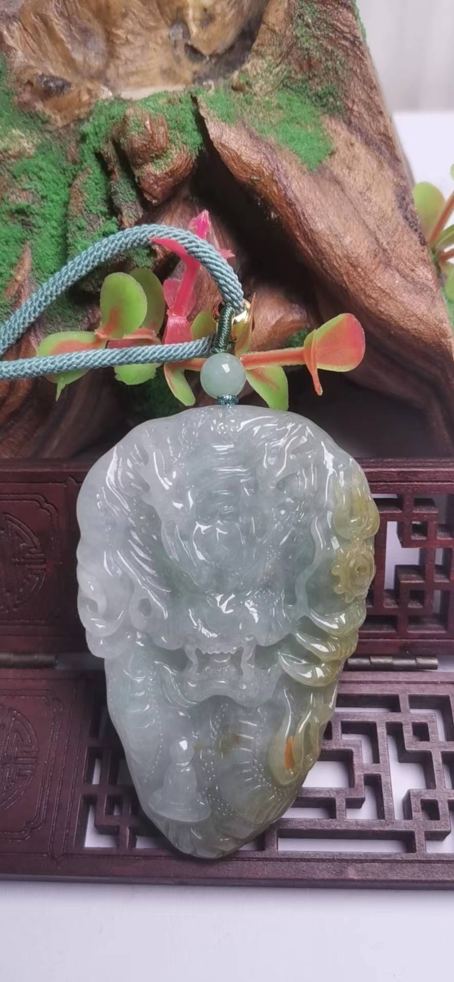 神龙护主
