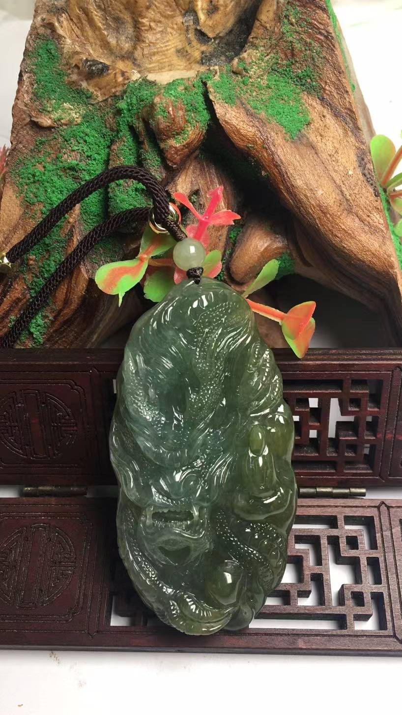 神龙护主